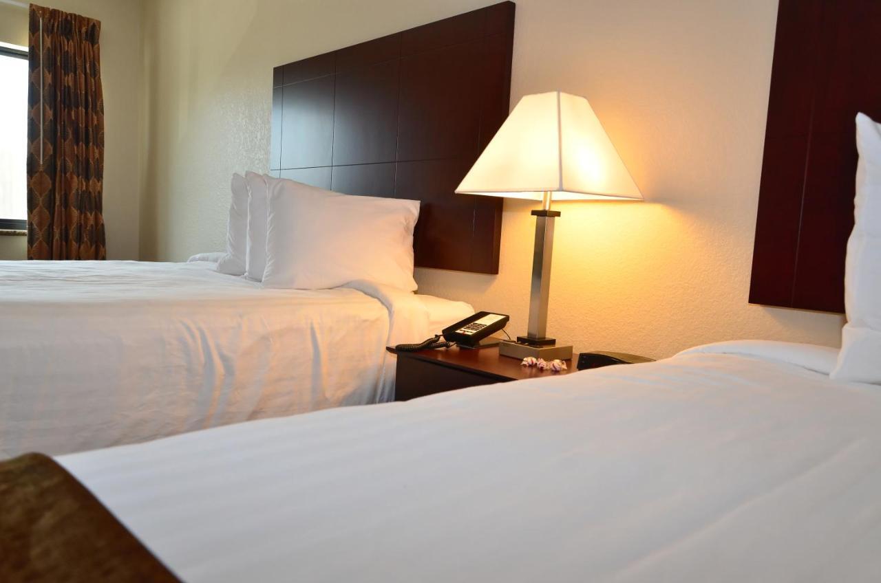 Cobblestone Inn&Suites - Clarion Esterno foto