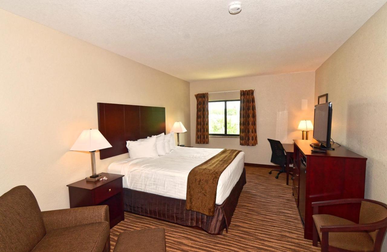Cobblestone Inn&Suites - Clarion Esterno foto
