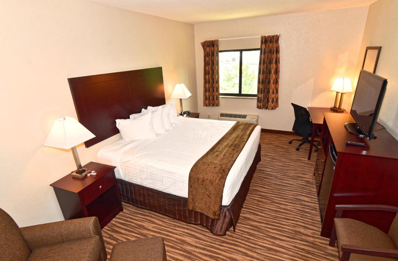Cobblestone Inn&Suites - Clarion Esterno foto