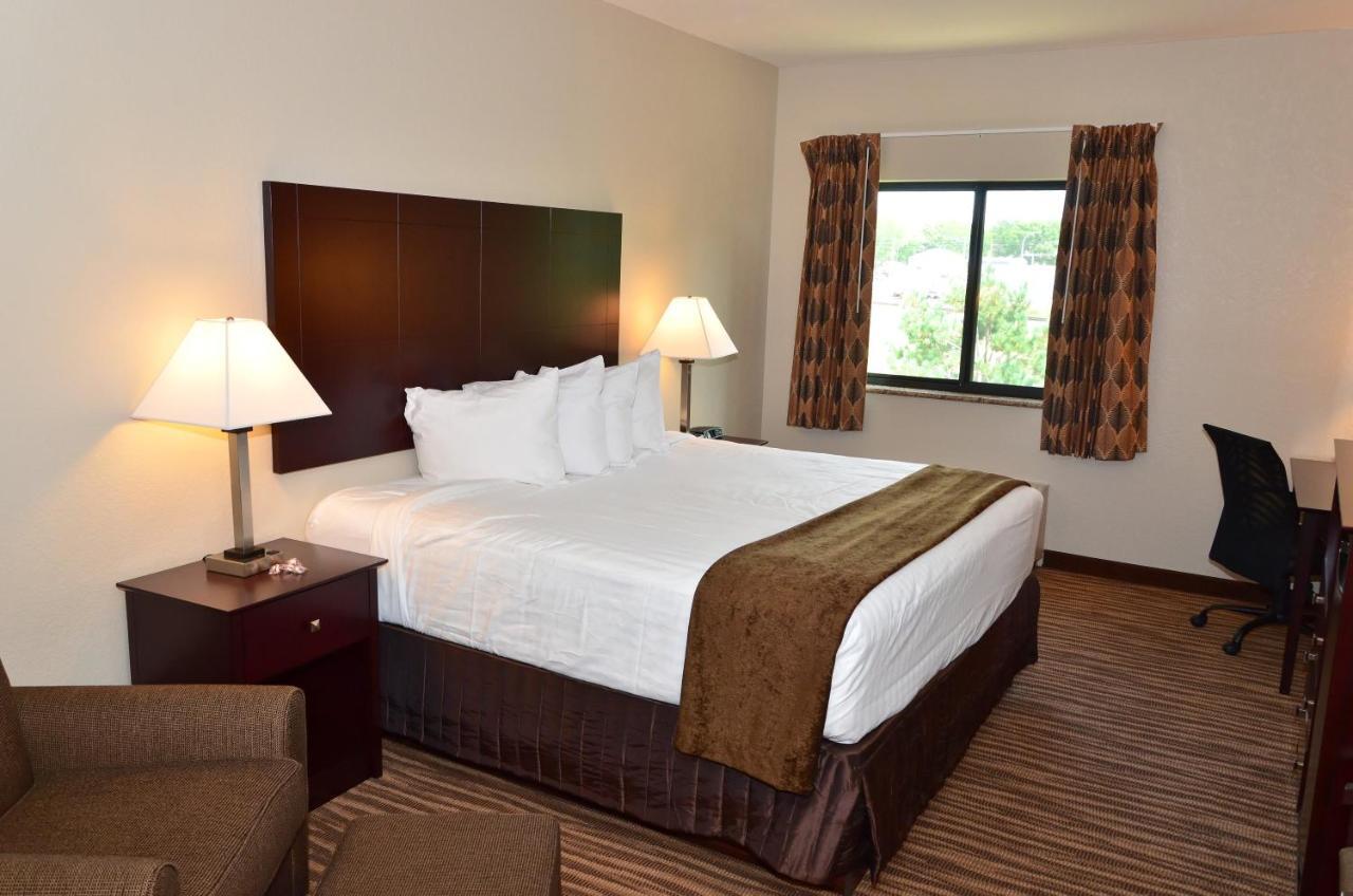 Cobblestone Inn&Suites - Clarion Esterno foto