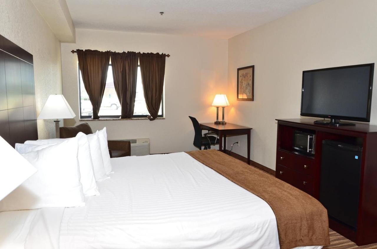 Cobblestone Inn&Suites - Clarion Esterno foto