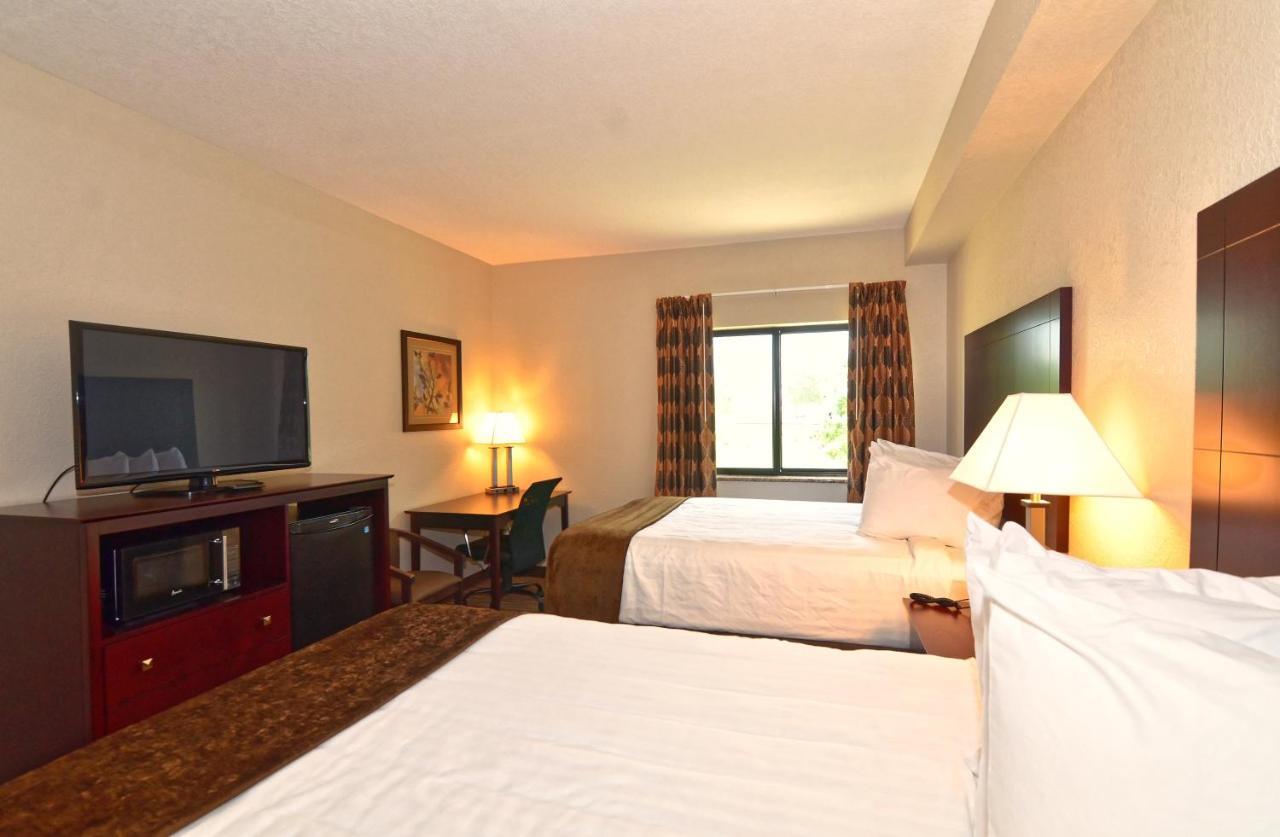 Cobblestone Inn&Suites - Clarion Esterno foto