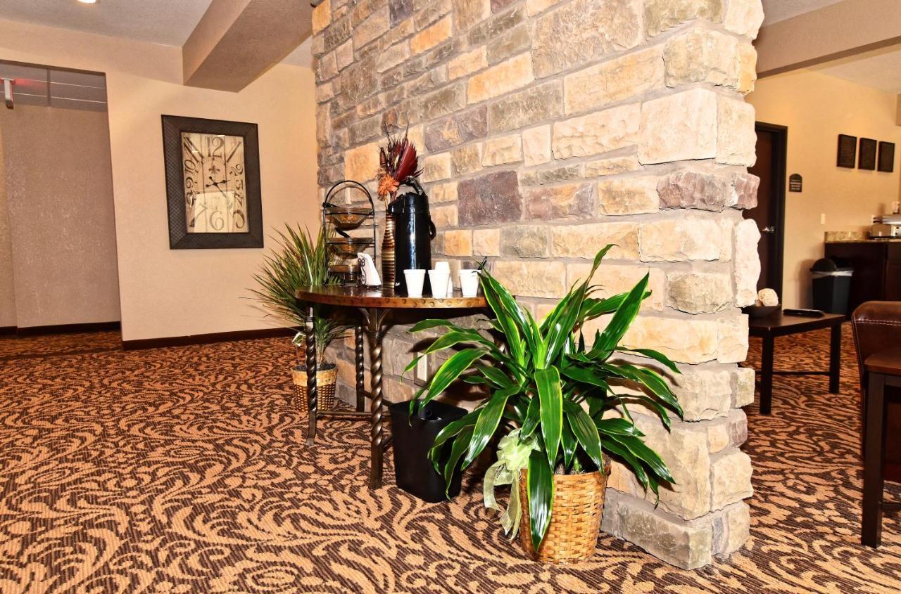 Cobblestone Inn&Suites - Clarion Esterno foto